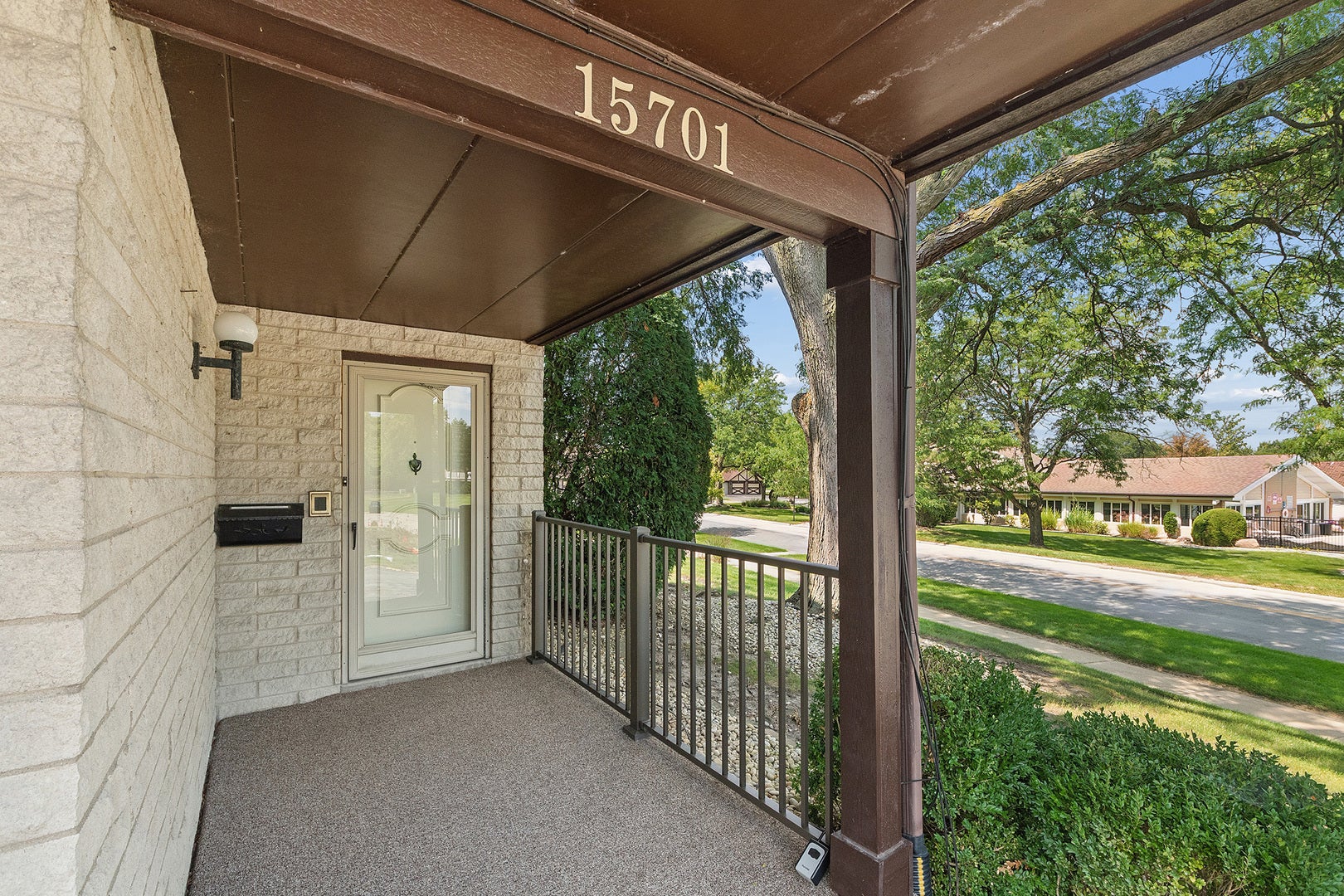 15701 Orlan Brook Drive, #5, Orland Park, IL 60462 15701 Orlan Brook Drive, #5, Orland Park, IL 60462