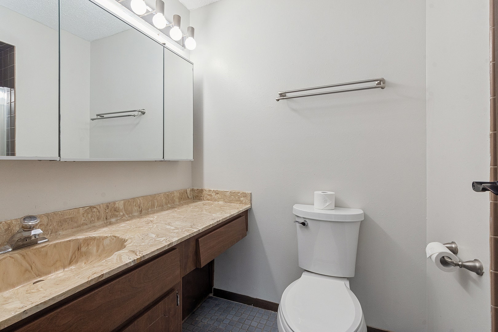 15701 Orlan Brook Drive, #5, Orland Park, IL 60462 15701 Orlan Brook Drive, #5, Orland Park, IL 60462