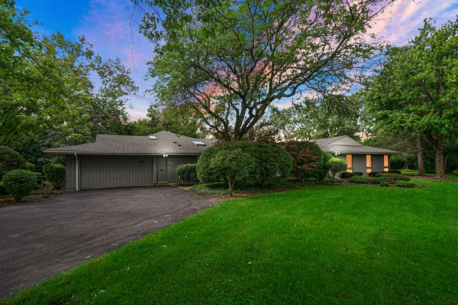 Property photo for 68 Graymoor Lane, Olympia Fields, IL
