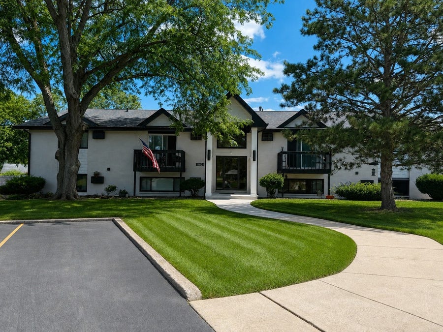 Property photo for 11621 Roberts Street, #2, Mokena, IL