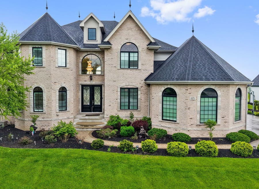 Property photo for 1171 Jefferson Drive, Bolingbrook, IL