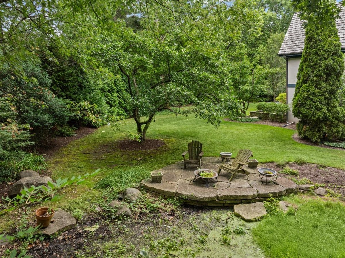 3 Old Hunt Road, Northfield, IL 60093 3 Old Hunt Road, Northfield, IL 60093