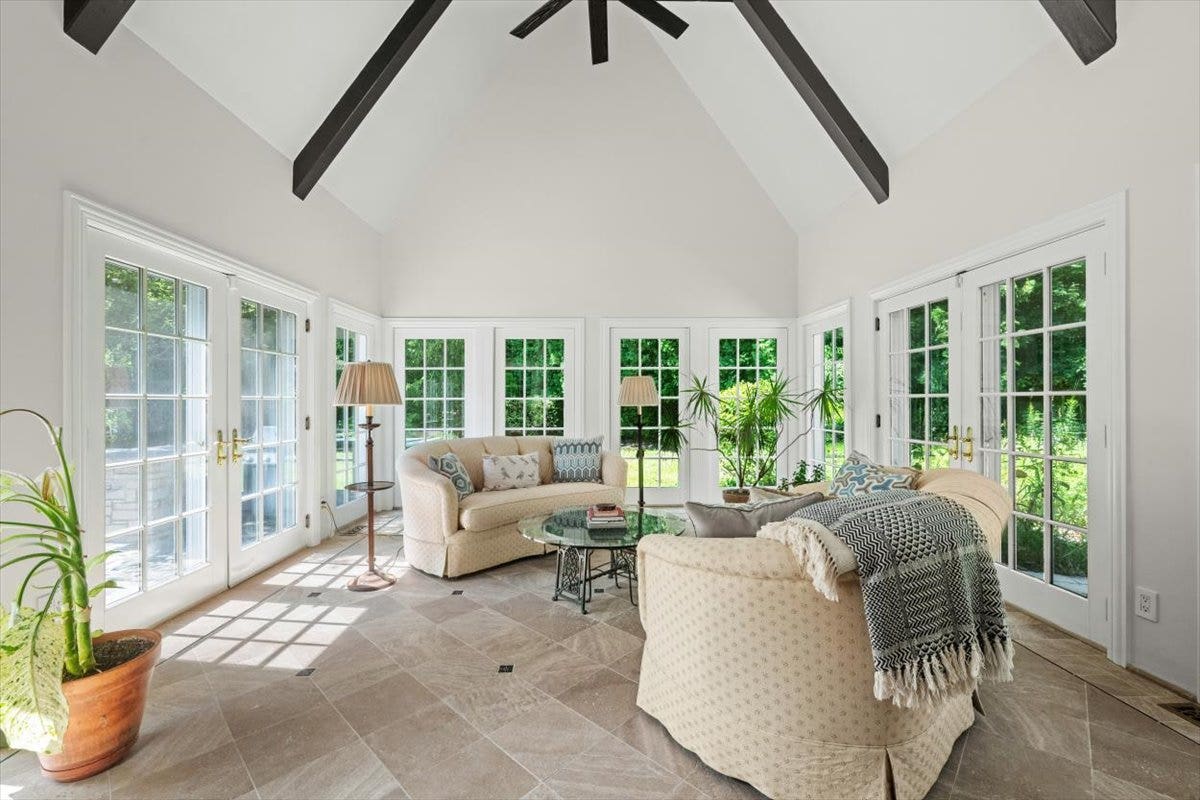3 Old Hunt Road, Northfield, IL 60093 3 Old Hunt Road, Northfield, IL 60093
