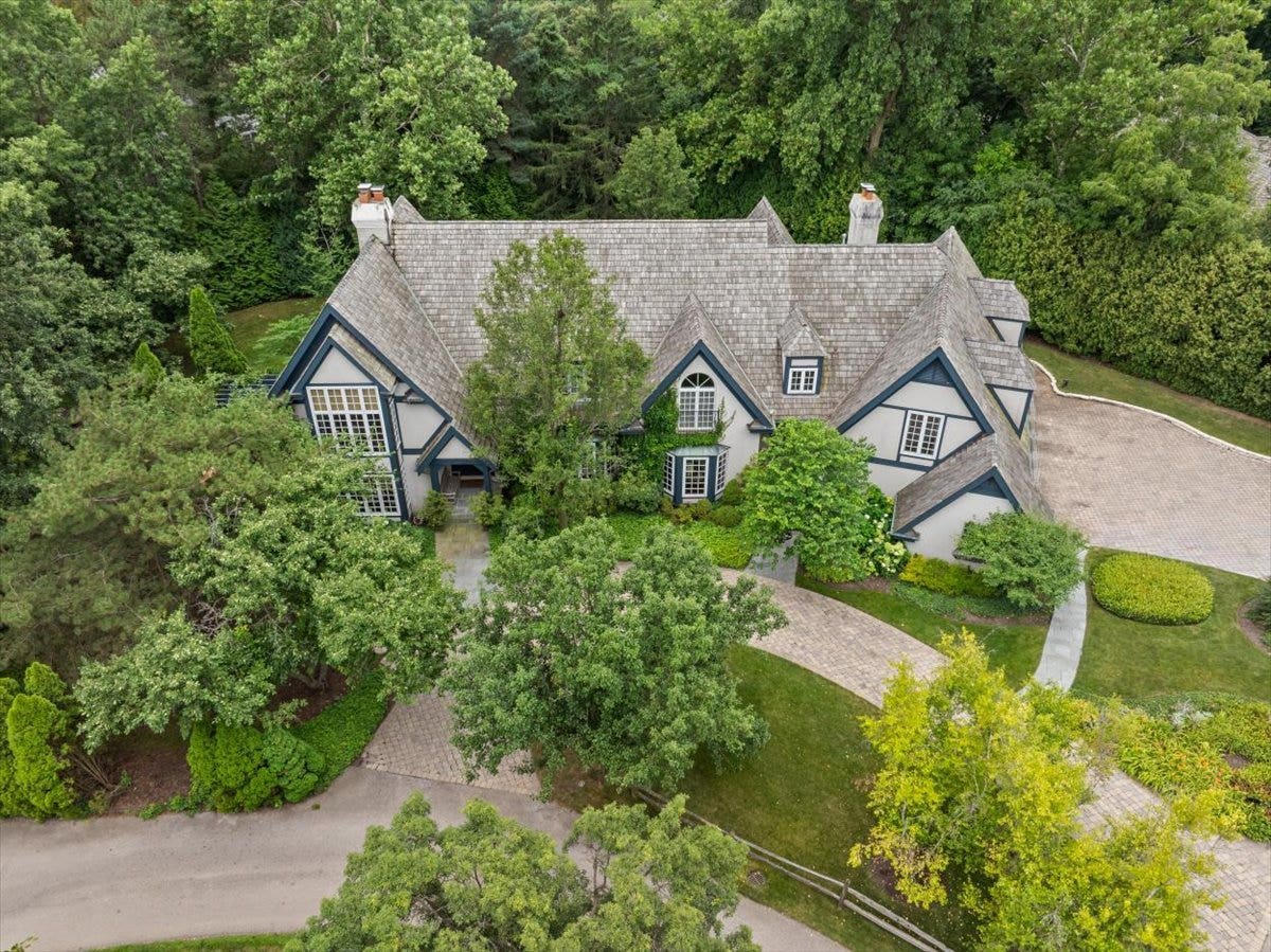3 Old Hunt Road, Northfield, IL 60093 3 Old Hunt Road, Northfield, IL 60093