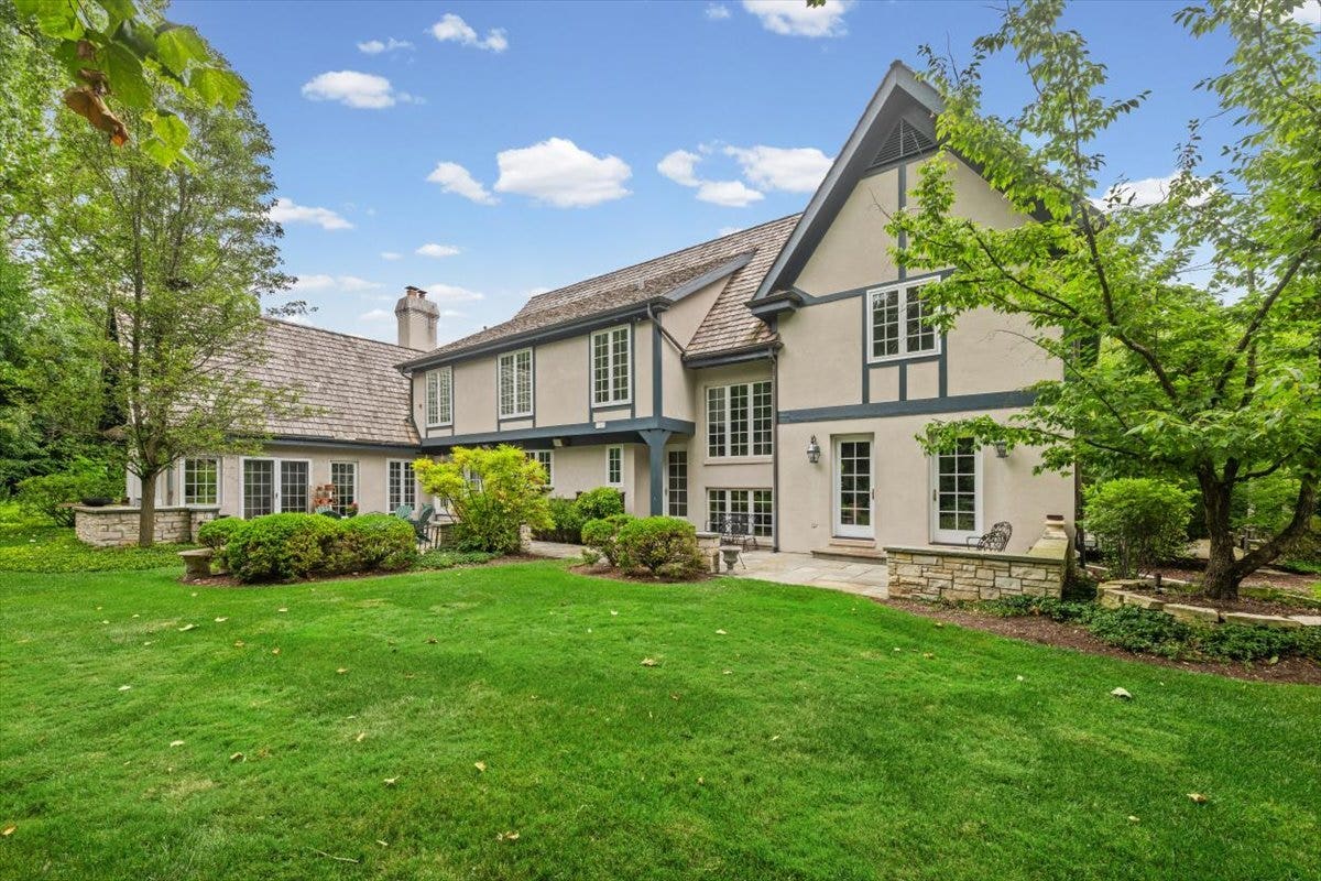 3 Old Hunt Road, Northfield, IL 60093 3 Old Hunt Road, Northfield, IL 60093