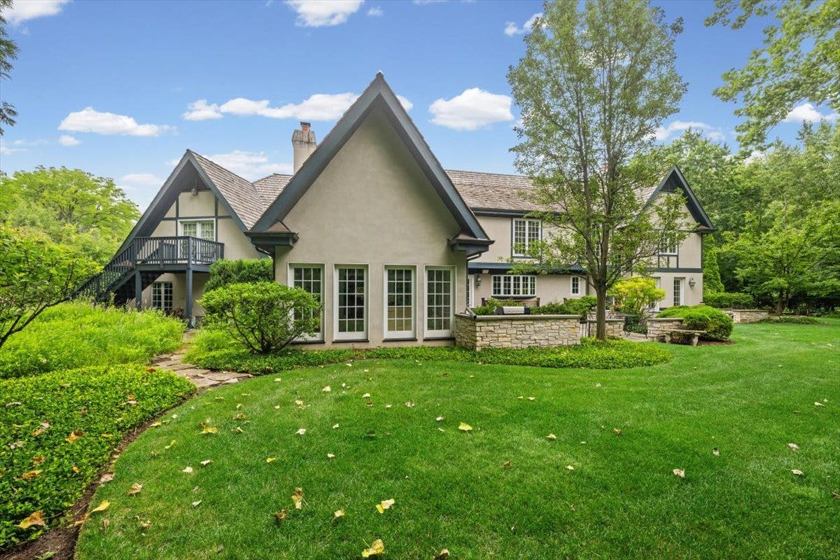 3 Old Hunt Road, Northfield, IL 60093 3 Old Hunt Road, Northfield, IL 60093