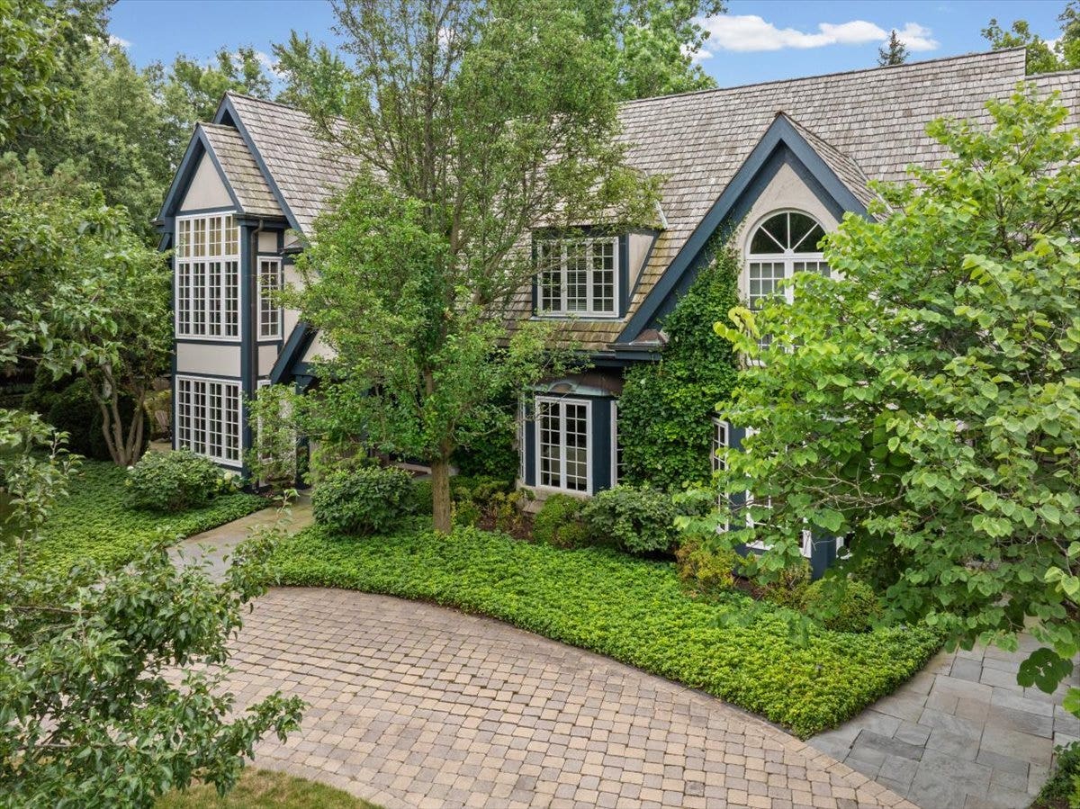 3 Old Hunt Road, Northfield, IL 60093 3 Old Hunt Road, Northfield, IL 60093