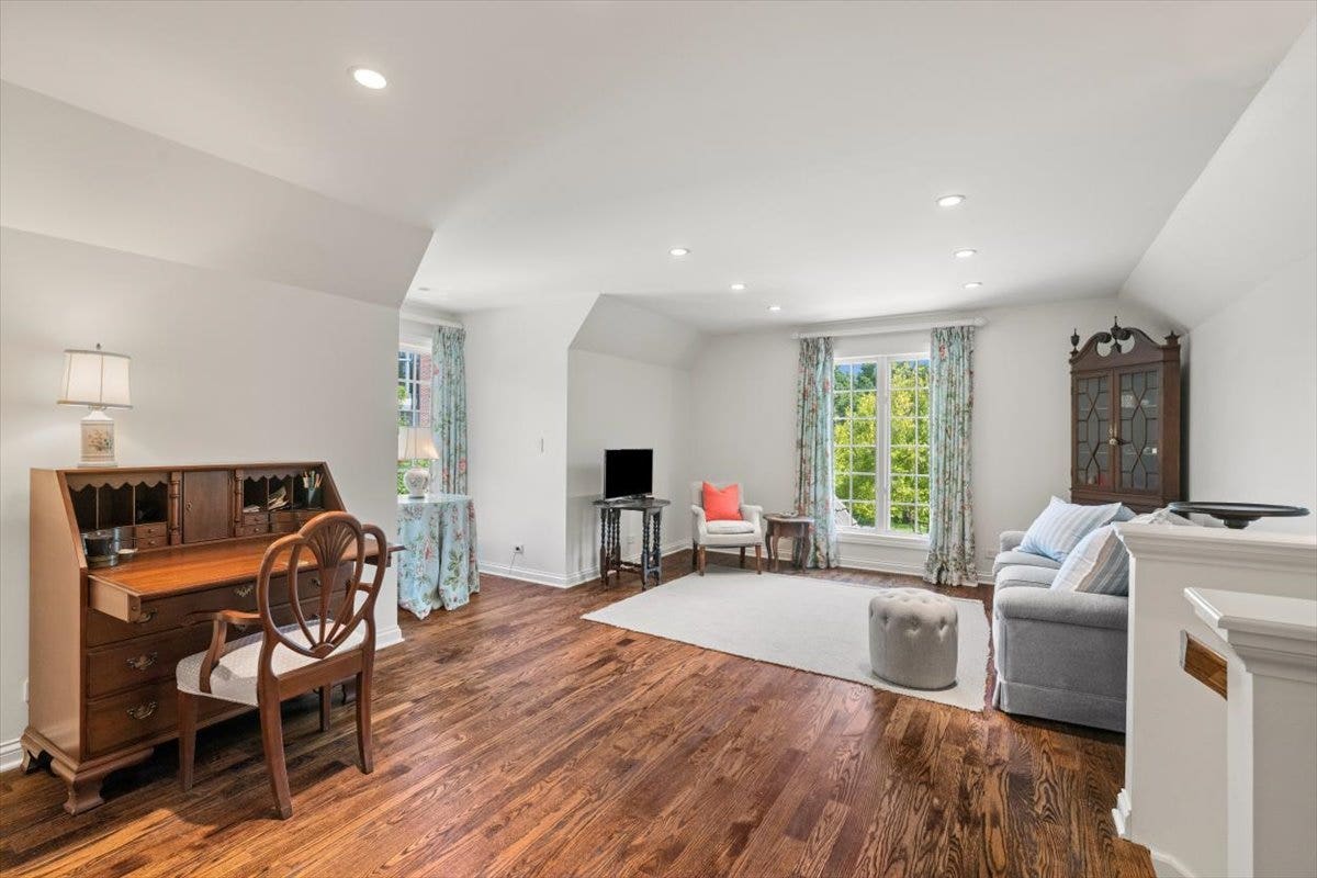3 Old Hunt Road, Northfield, IL 60093 3 Old Hunt Road, Northfield, IL 60093
