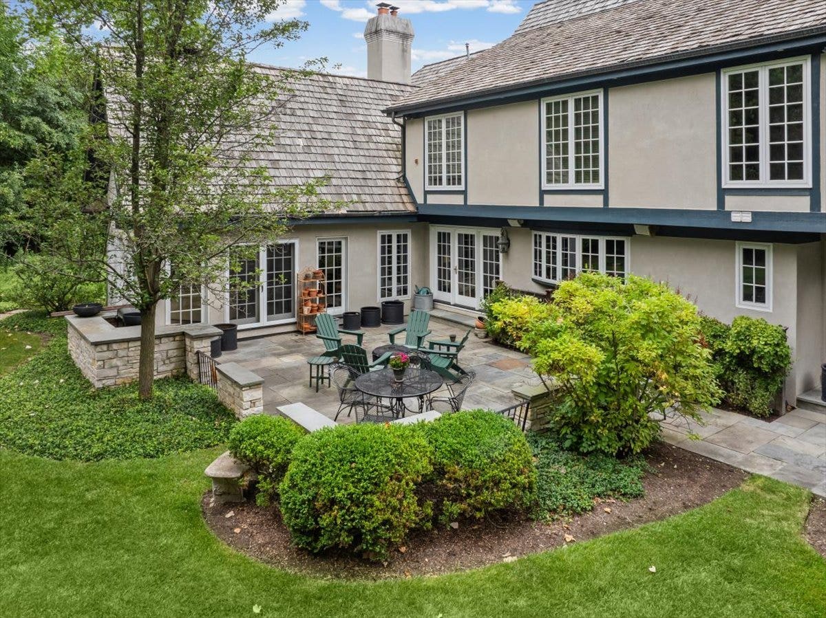 3 Old Hunt Road, Northfield, IL 60093 3 Old Hunt Road, Northfield, IL 60093