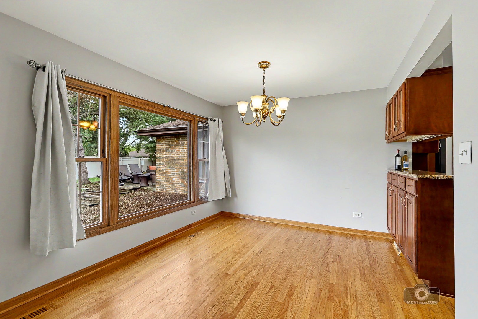 15555 Wolf Road, Orland Park, IL 60467 15555 Wolf Road, Orland Park, IL 60467
