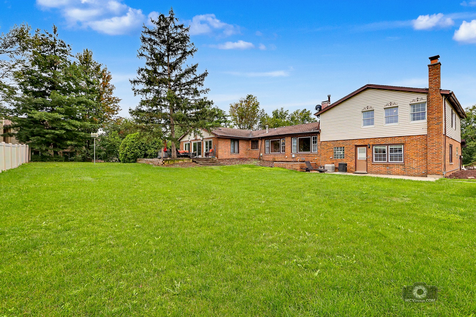 15555 Wolf Road, Orland Park, IL 60467 15555 Wolf Road, Orland Park, IL 60467