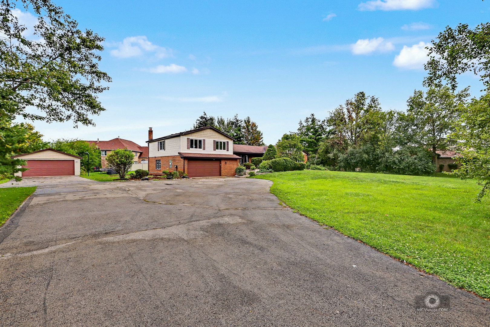 15555 Wolf Road, Orland Park, IL 60467 15555 Wolf Road, Orland Park, IL 60467