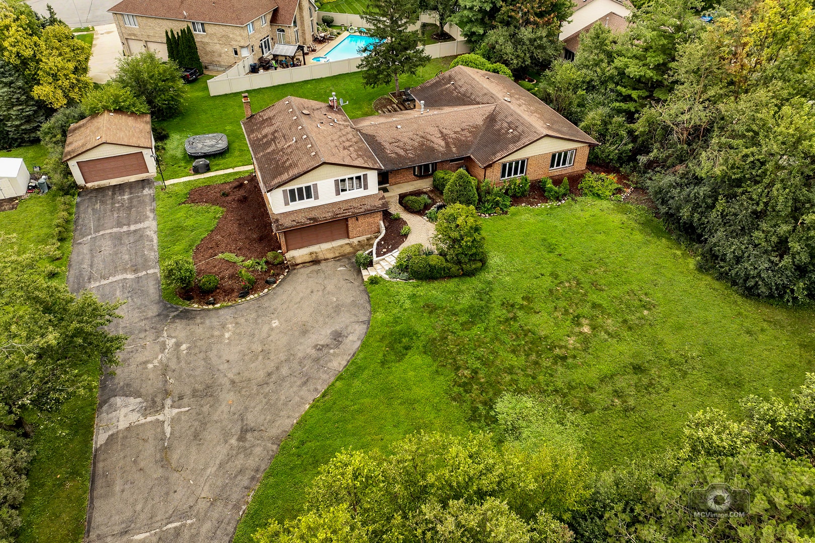 15555 Wolf Road, Orland Park, IL 60467 15555 Wolf Road, Orland Park, IL 60467