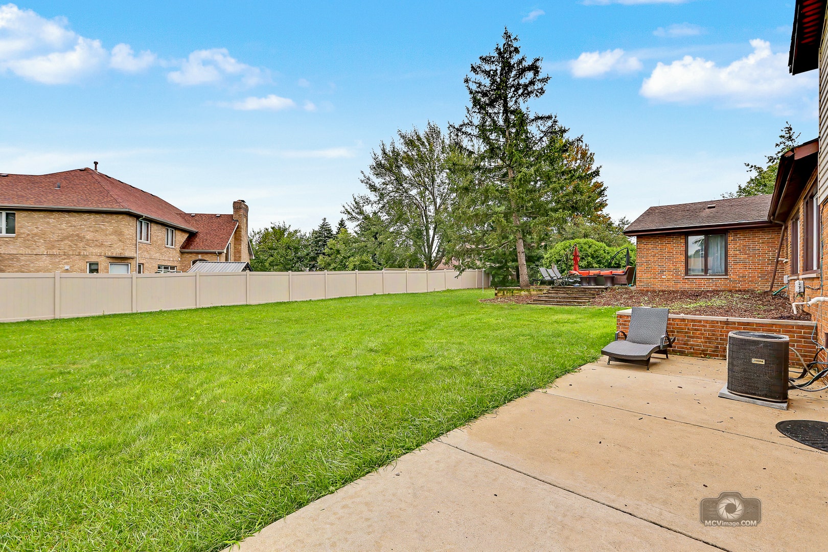 15555 Wolf Road, Orland Park, IL 60467 15555 Wolf Road, Orland Park, IL 60467