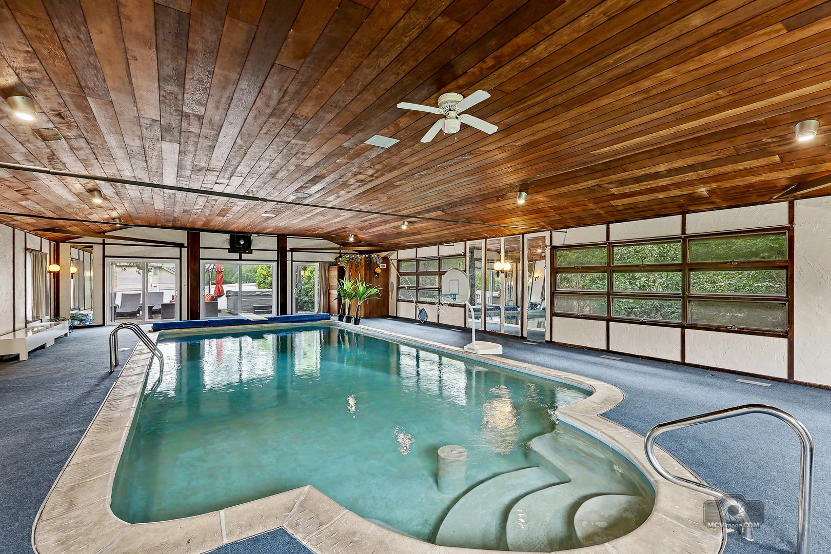 15555 Wolf Road, Orland Park, IL 60467 15555 Wolf Road, Orland Park, IL 60467