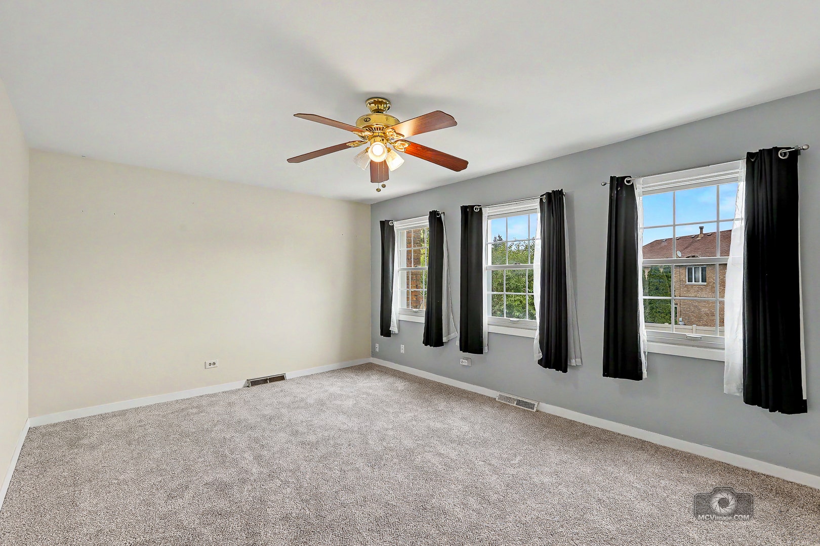 15555 Wolf Road, Orland Park, IL 60467 15555 Wolf Road, Orland Park, IL 60467