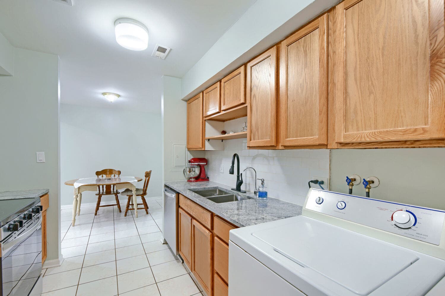 1301 N Glen Circle, #D, Aurora, IL 60506 1301 N Glen Circle, #D, Aurora, IL 60506