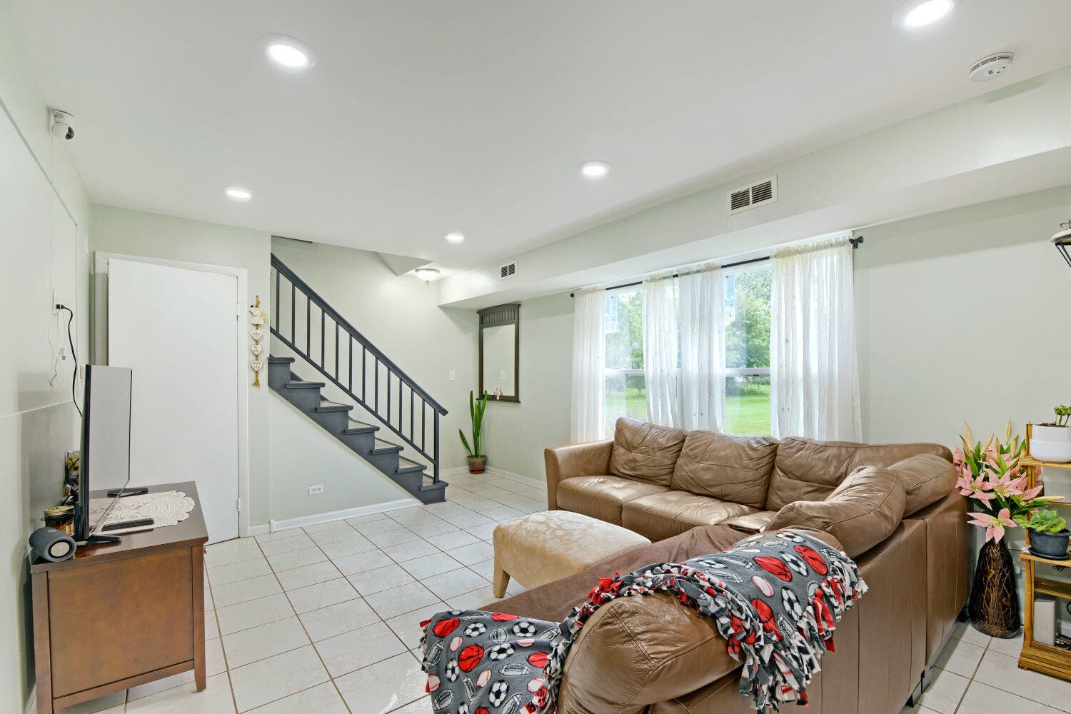 1301 N Glen Circle, #D, Aurora, IL 60506 1301 N Glen Circle, #D, Aurora, IL 60506