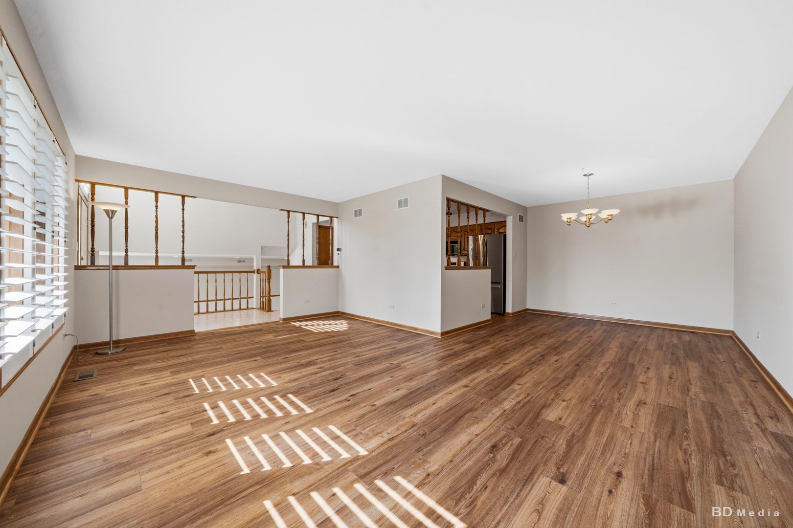 18116 John Charles Drive, Orland Park, IL 60467 Combined with Dining Room