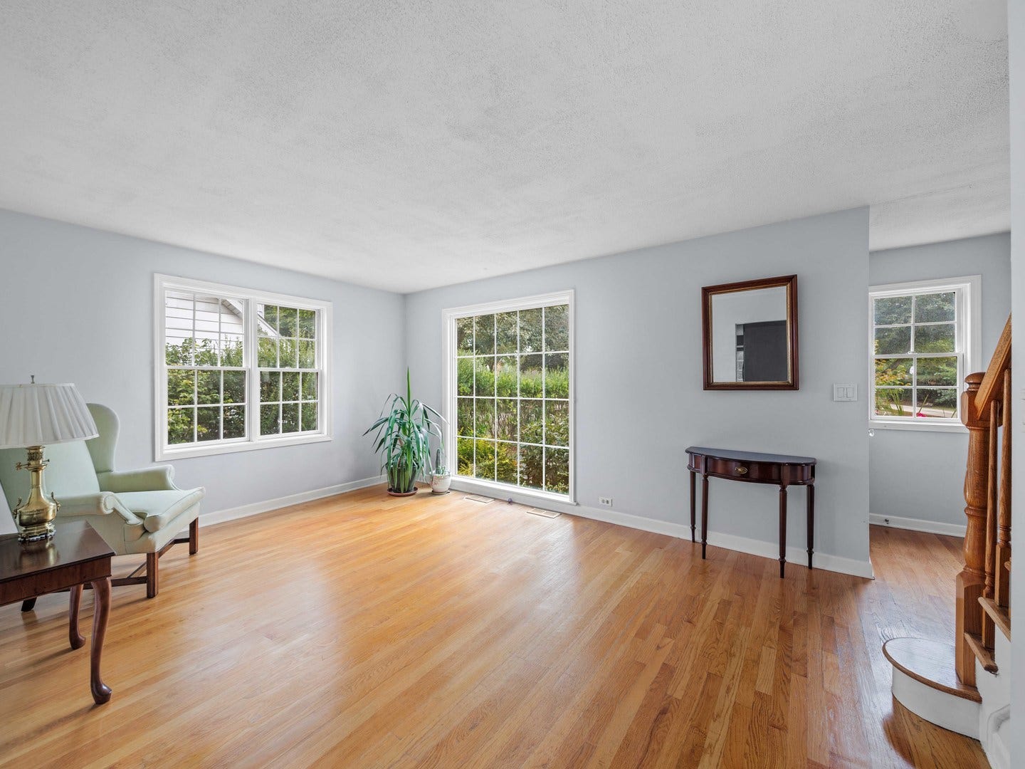 2126 Hickory Court, Glenview, IL 60025 2126 Hickory Court, Glenview, IL 60025