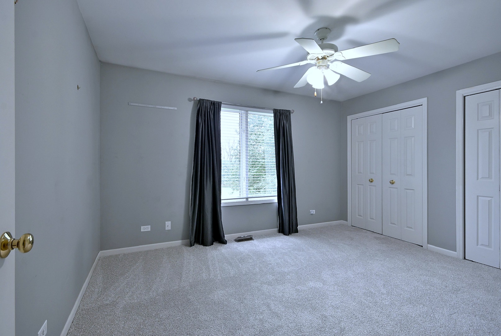 1944 Clyde Drive, Naperville, IL 60565 1944 Clyde Drive, Naperville, IL 60565