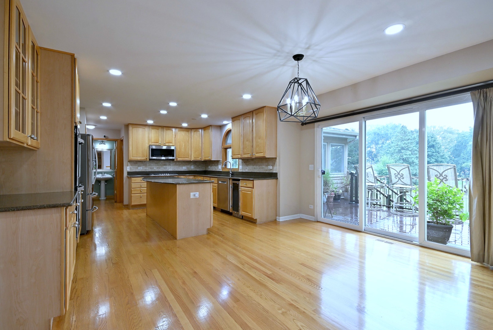 1944 Clyde Drive, Naperville, IL 60565 1944 Clyde Drive, Naperville, IL 60565