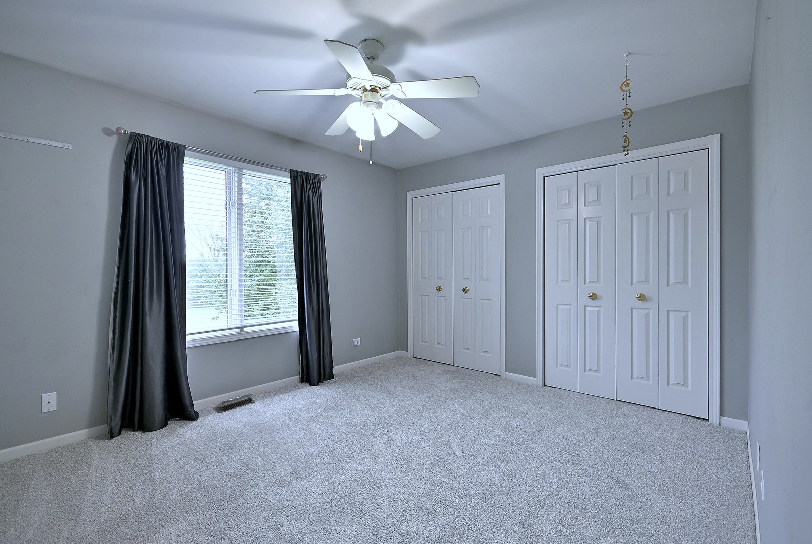 1944 Clyde Drive, Naperville, IL 60565 1944 Clyde Drive, Naperville, IL 60565