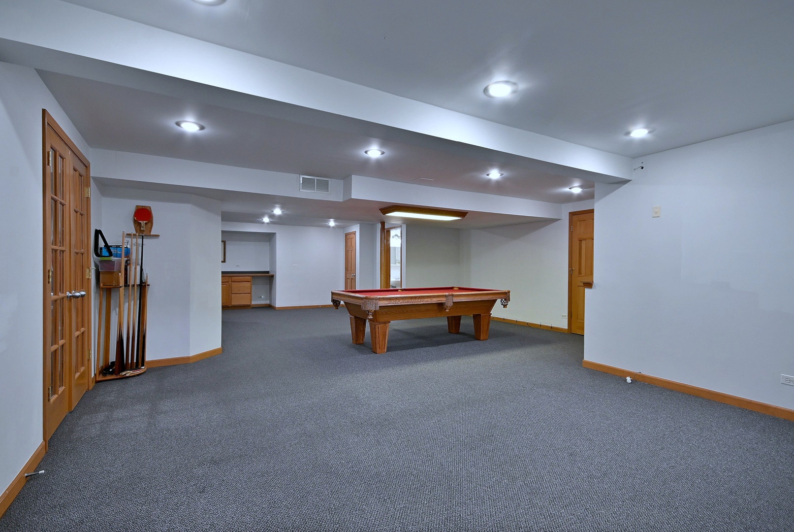 1944 Clyde Drive, Naperville, IL 60565 1944 Clyde Drive, Naperville, IL 60565