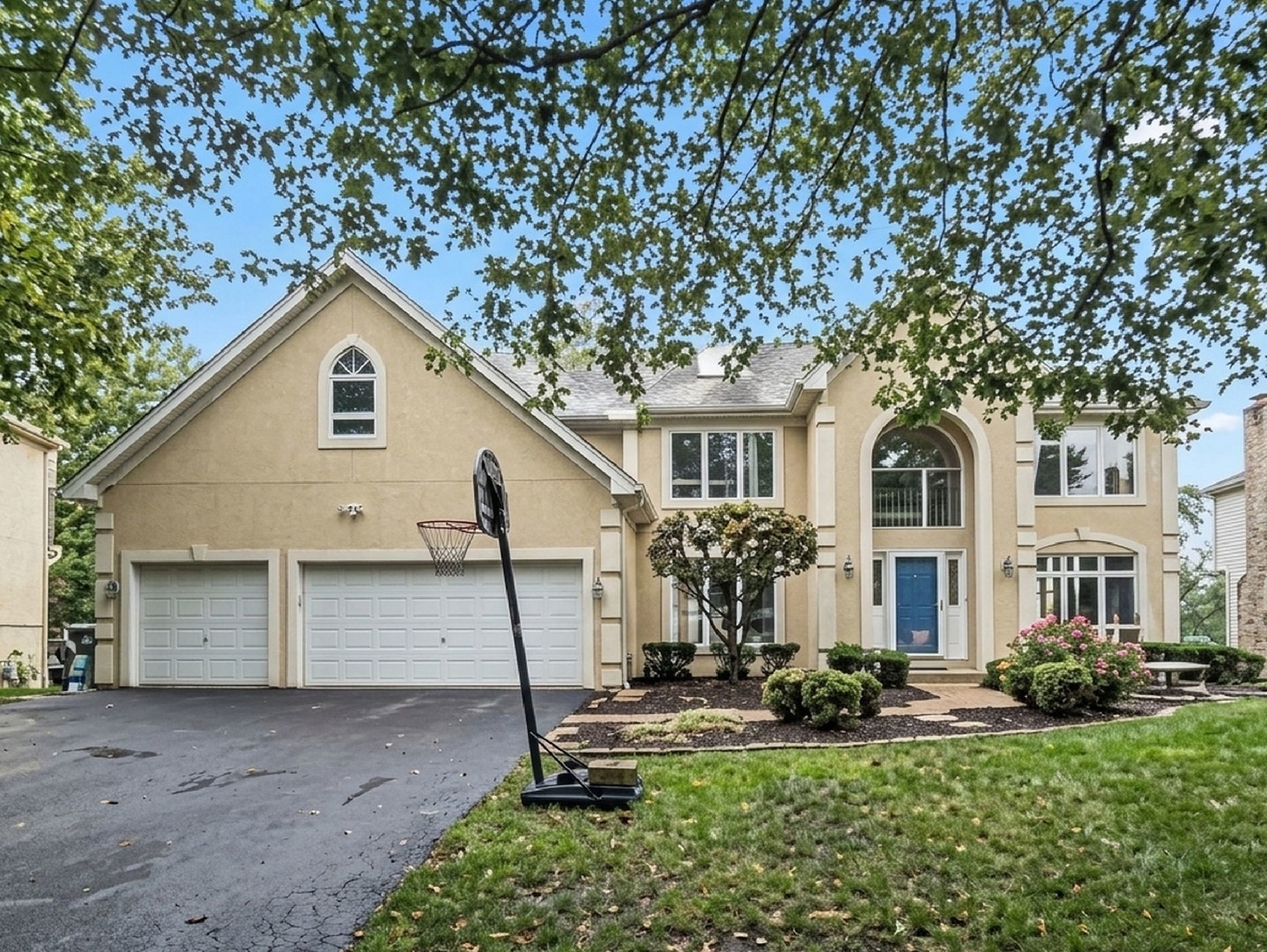 1944 Clyde Drive, Naperville, IL 60565 1944 Clyde Drive, Naperville, IL 60565