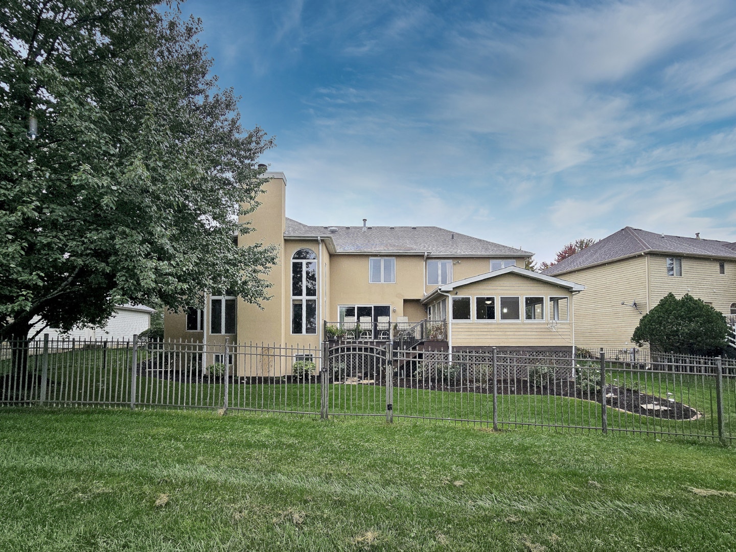 1944 Clyde Drive, Naperville, IL 60565 1944 Clyde Drive, Naperville, IL 60565