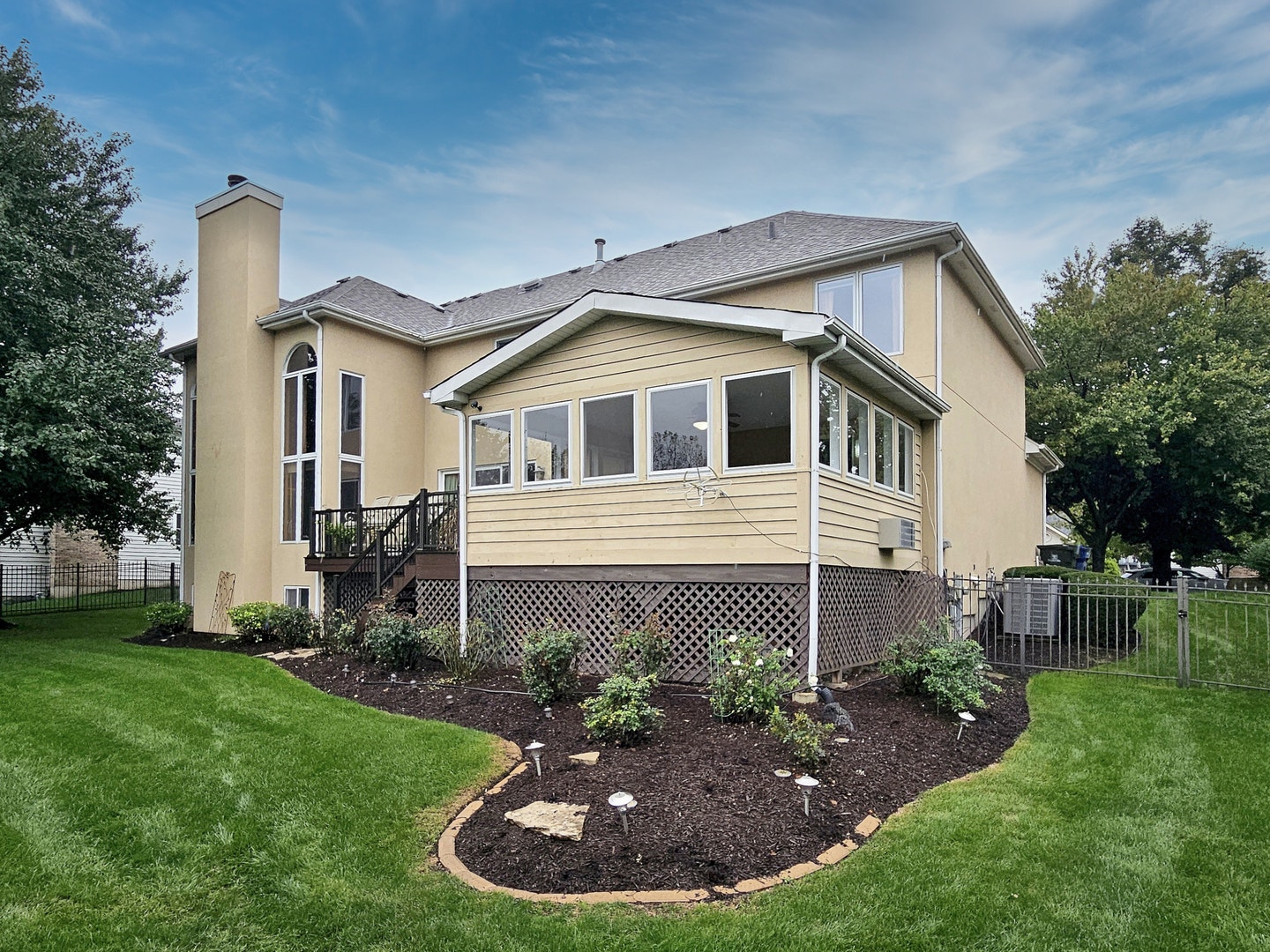 1944 Clyde Drive, Naperville, IL 60565 1944 Clyde Drive, Naperville, IL 60565