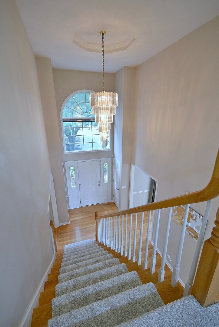1944 Clyde Drive, Naperville, IL 60565 1944 Clyde Drive, Naperville, IL 60565