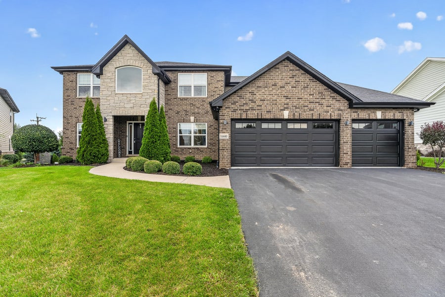 Property photo for 16440 W Turnberry Circle, Lockport, IL
