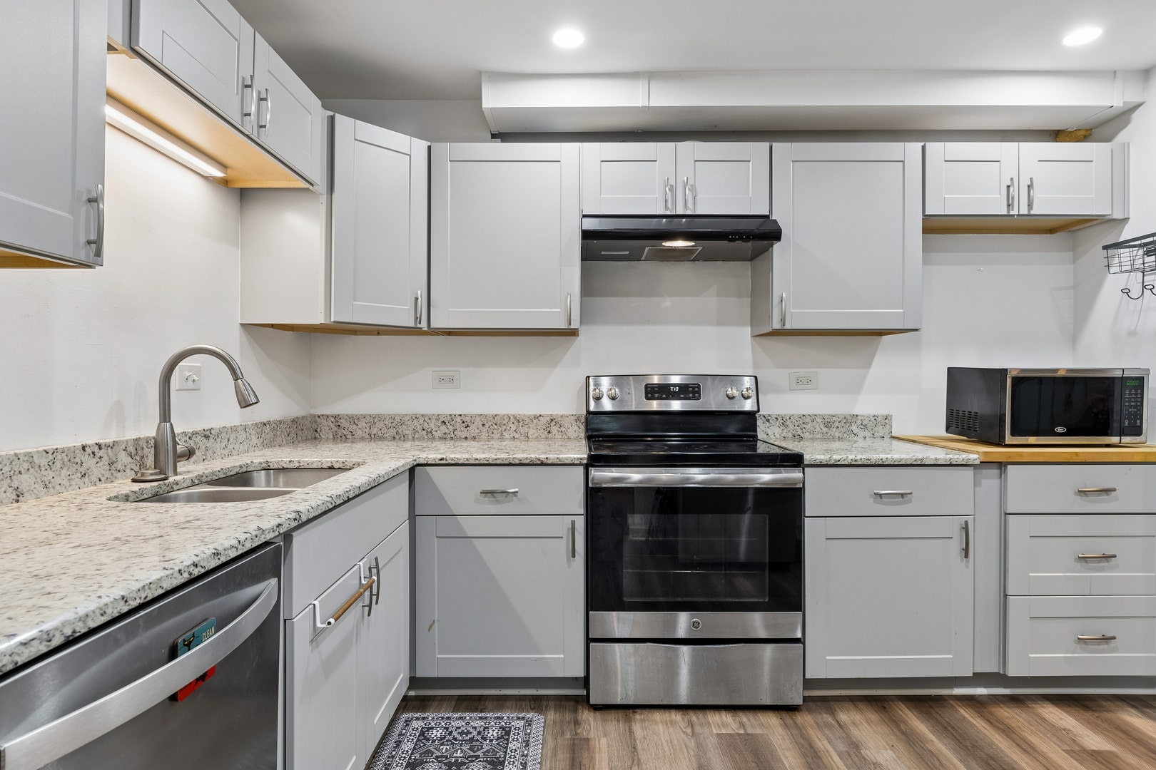 620 Olive Place, Bolingbrook, IL 60440 620 Olive Place, Bolingbrook, IL 60440