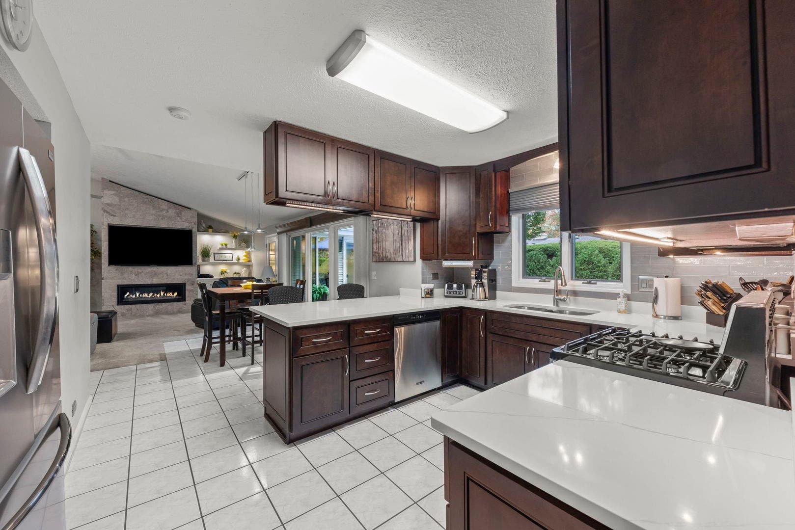 518 Homestead Place, Joliet, IL 60435