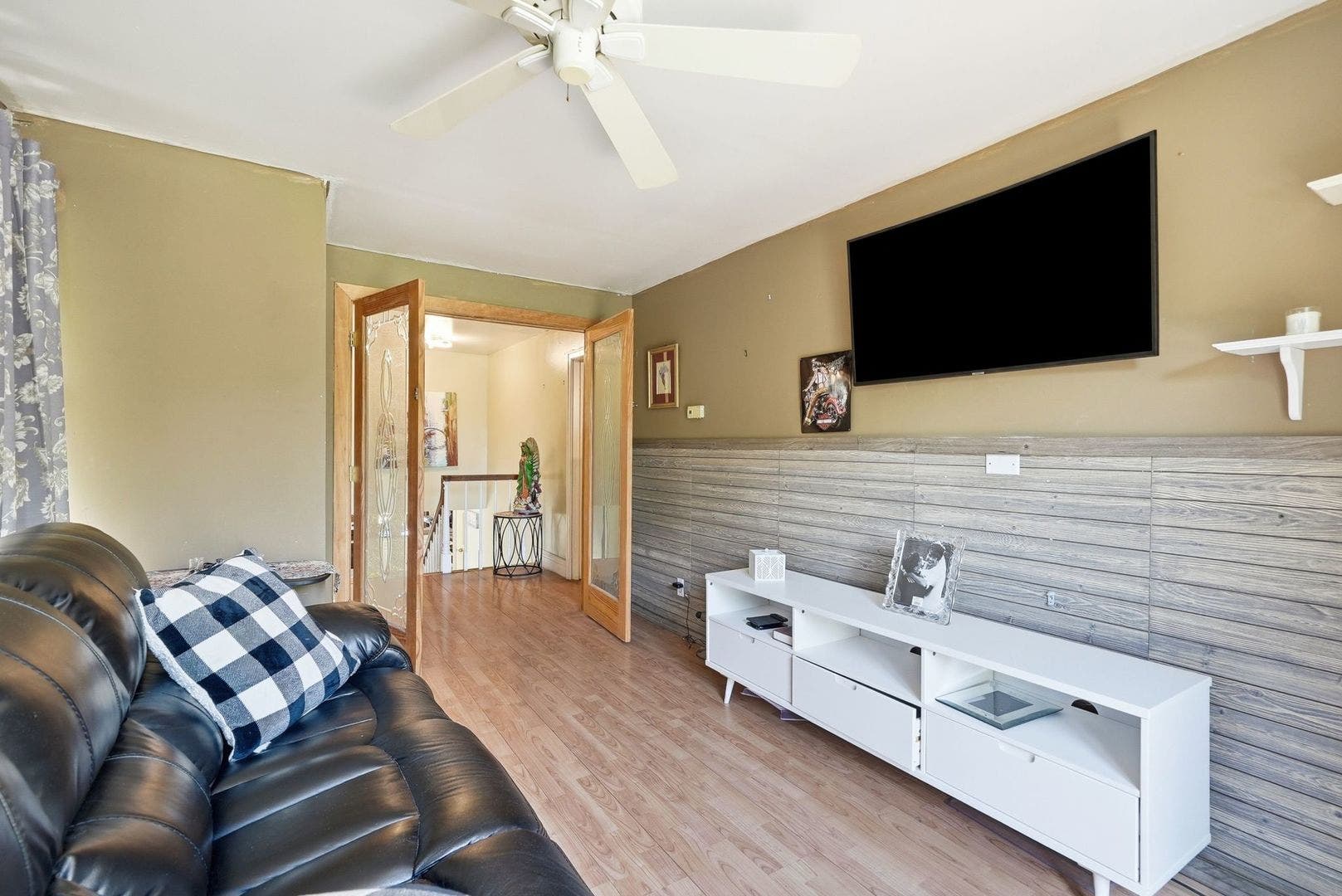 19709 W Schweitzer Road, Joliet, IL 60436 19709 W Schweitzer Road, Joliet, IL 60436