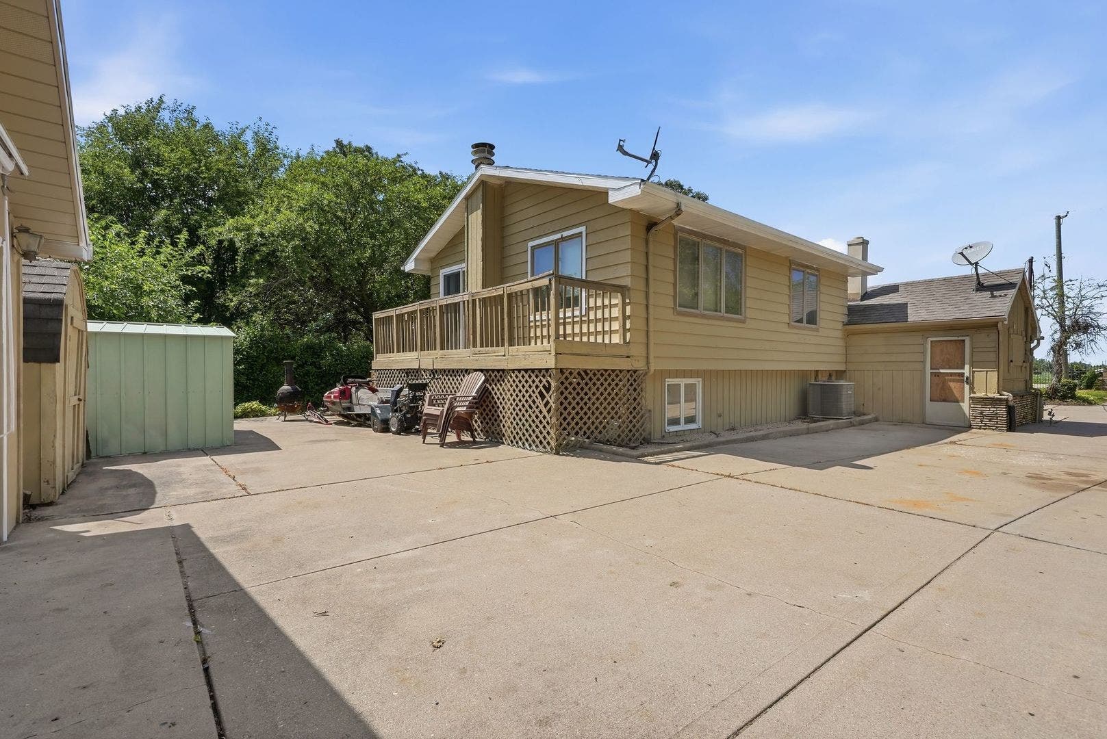 19709 W Schweitzer Road, Joliet, IL 60436 19709 W Schweitzer Road, Joliet, IL 60436