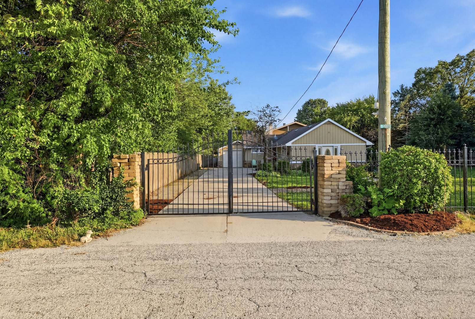 19709 W Schweitzer Road, Joliet, IL 60436 19709 W Schweitzer Road, Joliet, IL 60436