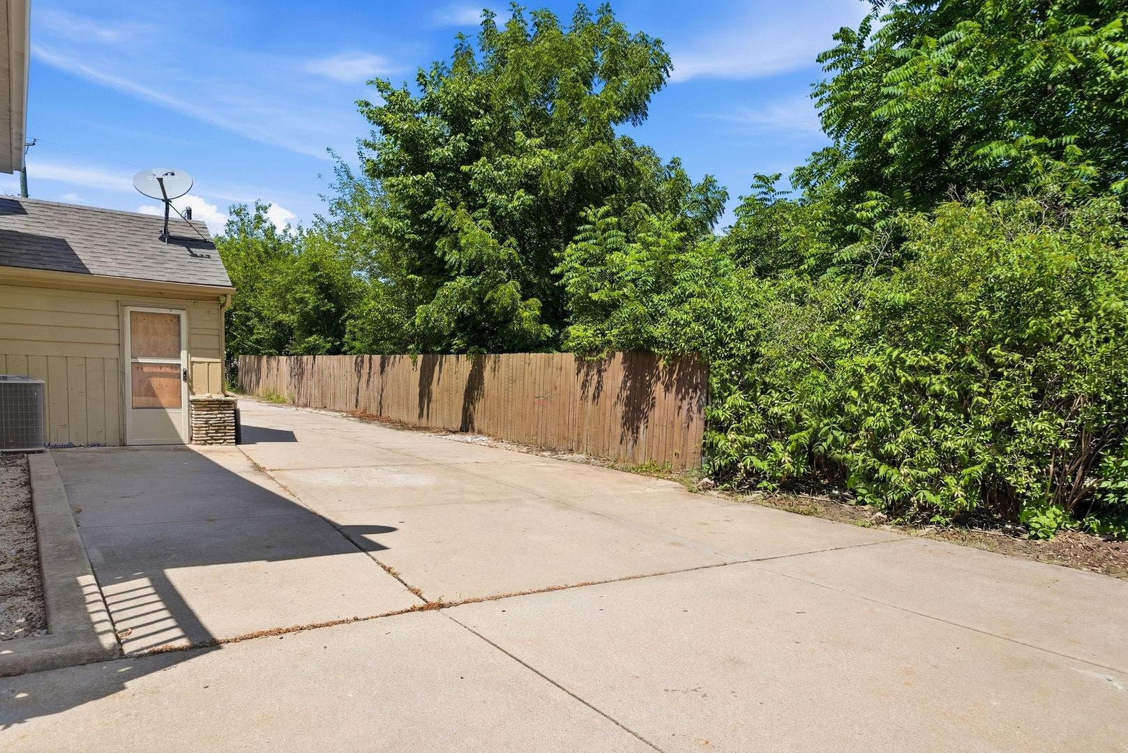 19709 W Schweitzer Road, Joliet, IL 60436 19709 W Schweitzer Road, Joliet, IL 60436