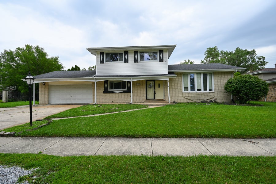 Property photo for 16417 Blair Lane, Oak Forest, IL