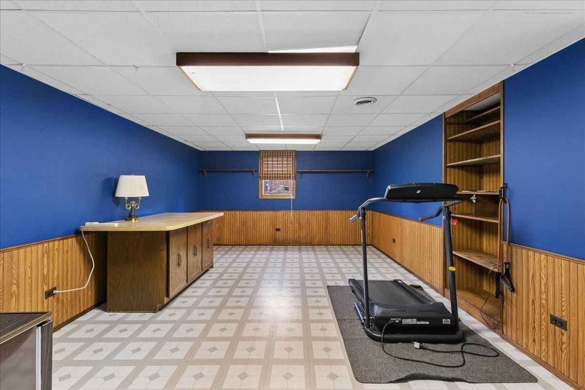 14045 Terry Drive, Orland Park, IL 60462 14045 Terry Drive, Orland Park, IL 60462