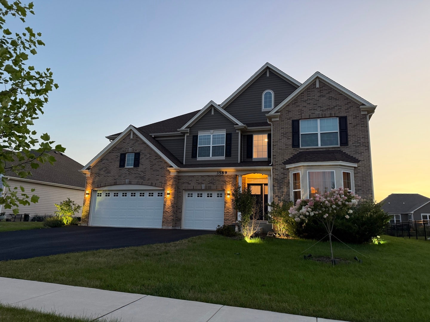 3589 Emerald Road, Elgin, IL 60124 3589 Emerald Road, Elgin, IL 60124