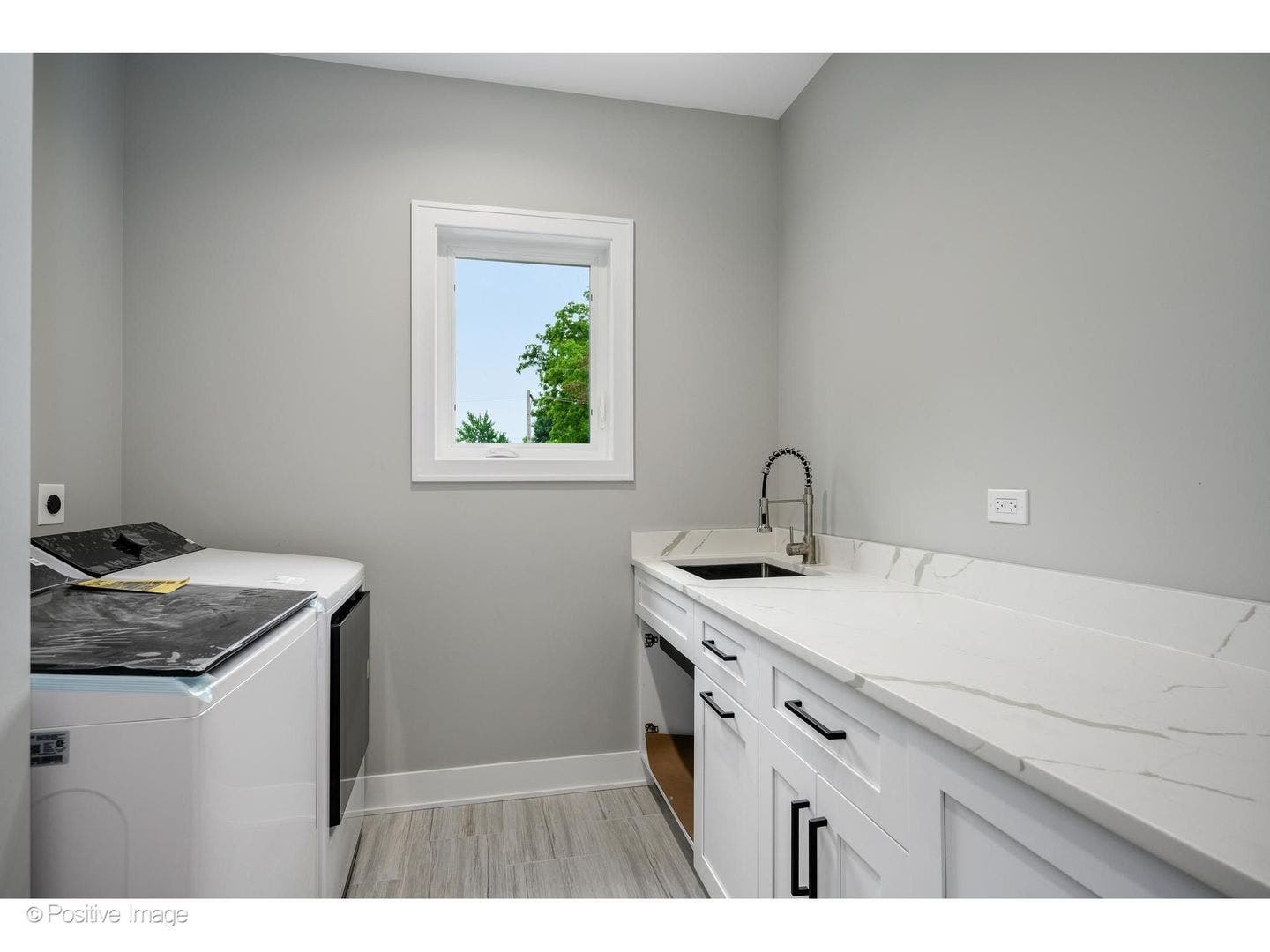 6144 N Nickerson Avenue, Chicago, IL 60631