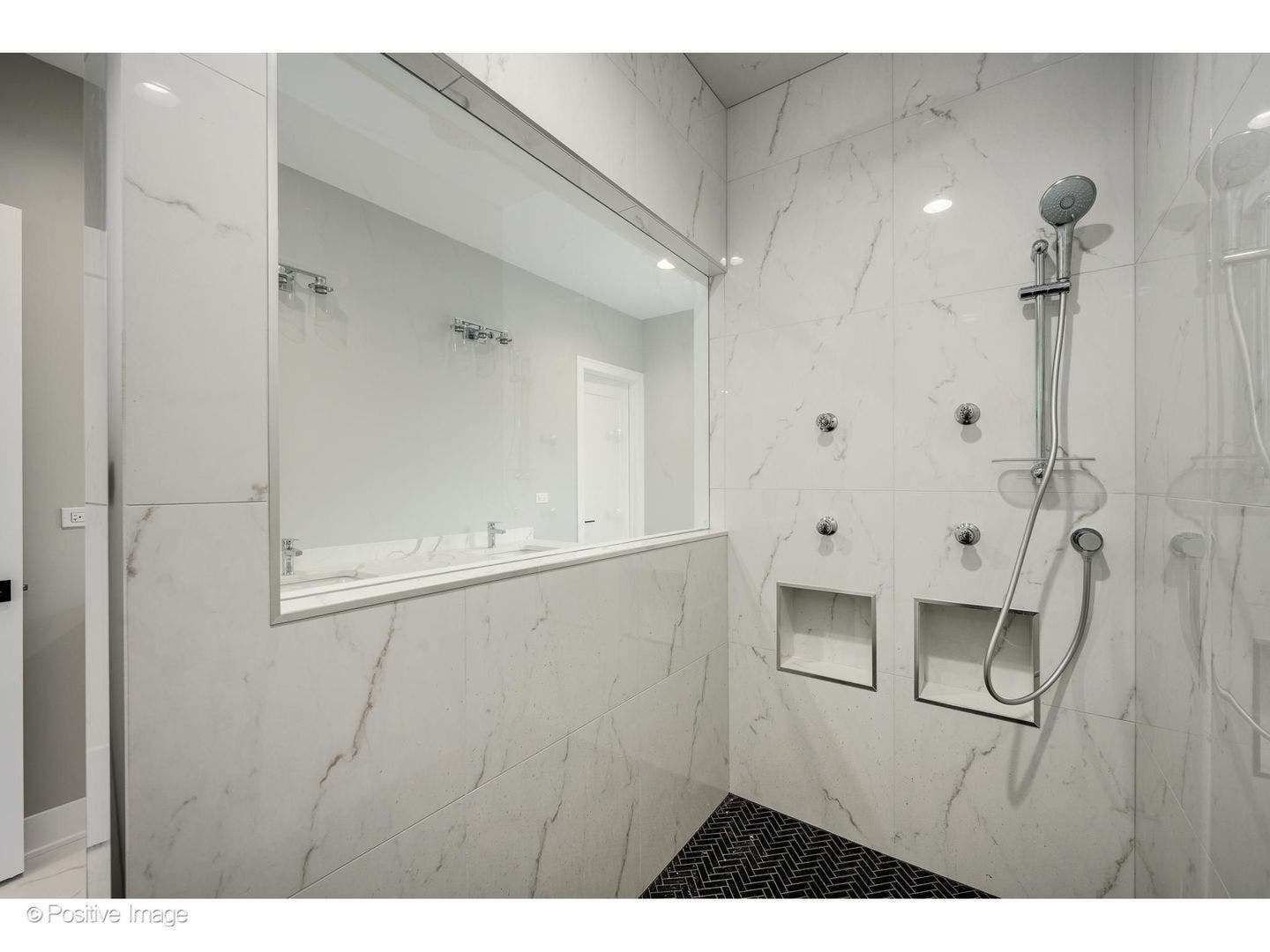 6144 N Nickerson Avenue, Chicago, IL 60631