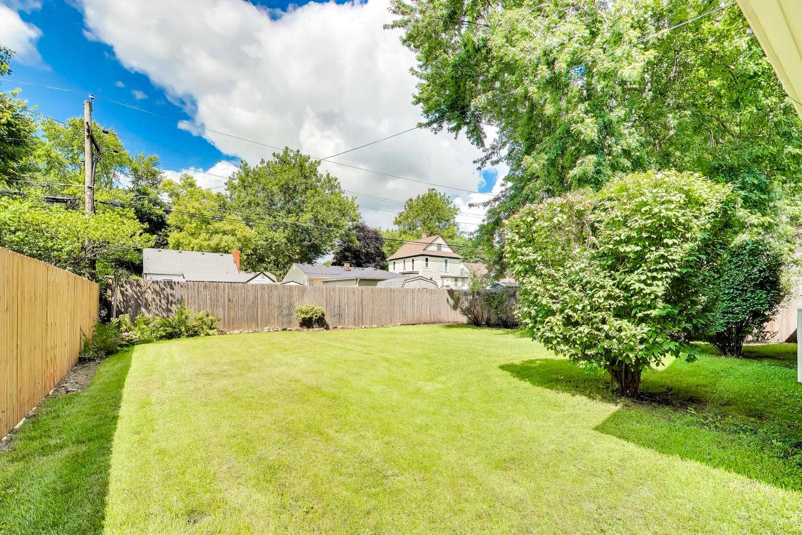 221 Ingleside Avenue, Aurora, IL 60506 221 Ingleside Avenue, Aurora, IL 60506