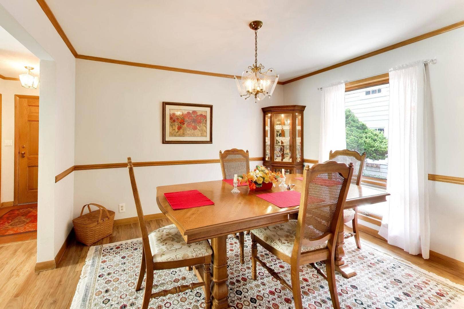221 Ingleside Avenue, Aurora, IL 60506 221 Ingleside Avenue, Aurora, IL 60506