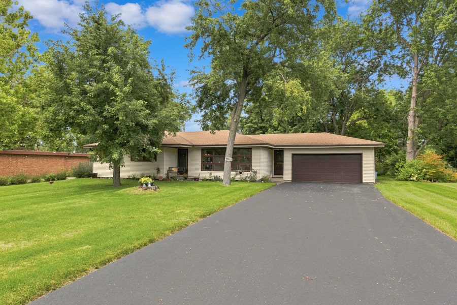 Property photo for 18860 S Leila Drive, Mokena, IL