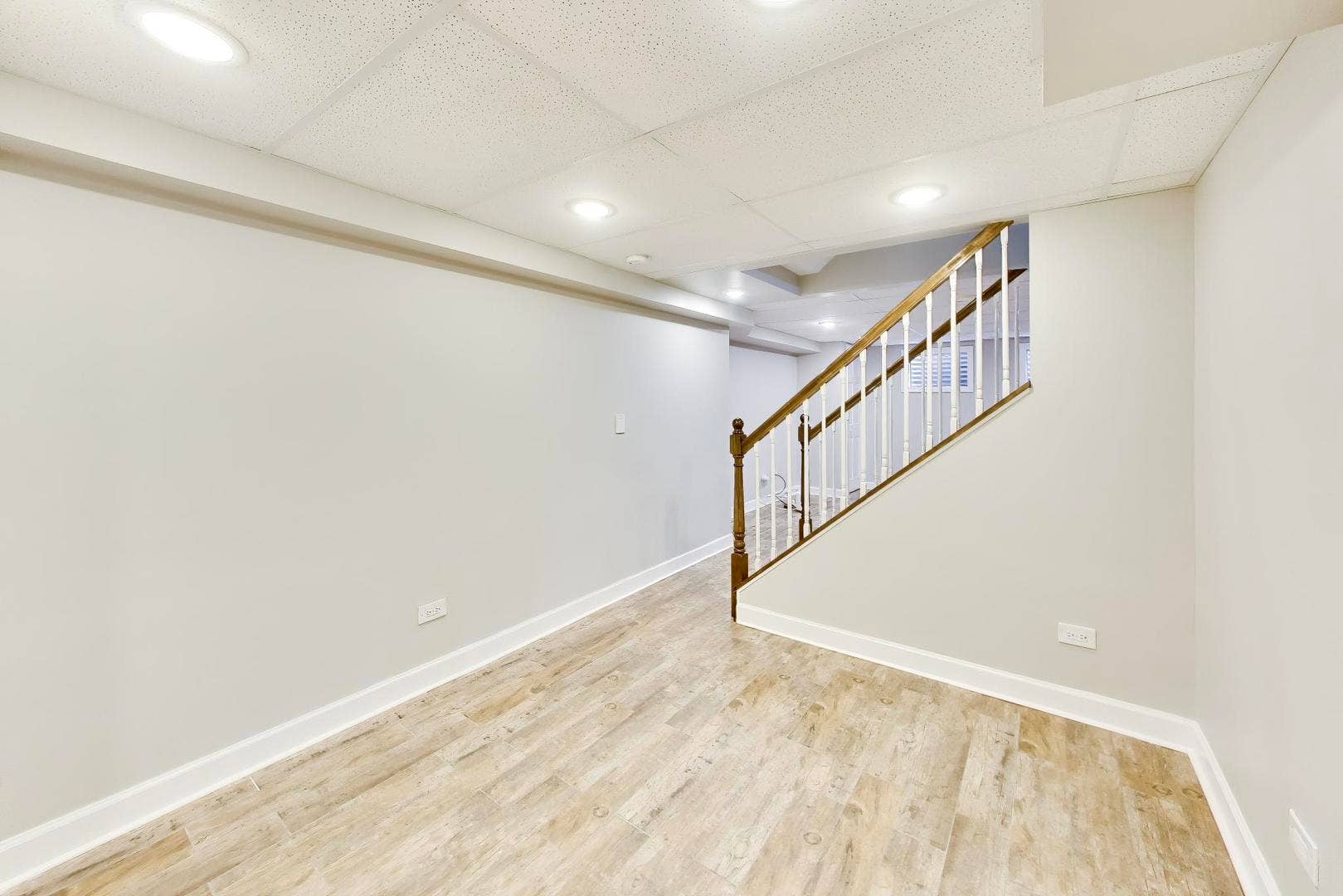 3560 Gatewood Lane, Aurora, IL 60504 3560 Gatewood Lane, Aurora, IL 60504
