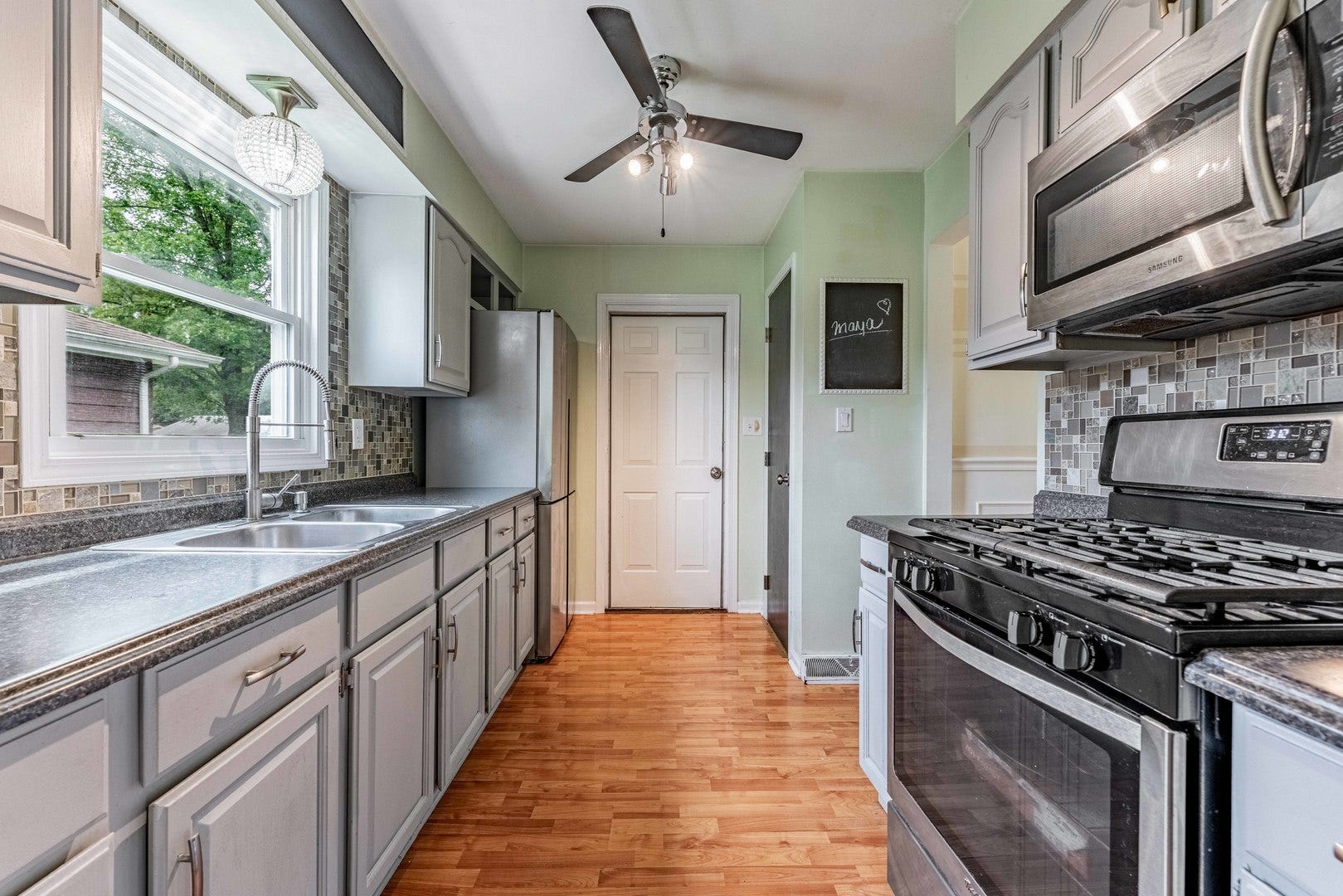 1721 Daisy Street, Aurora, IL 60505 1721 Daisy Street, Aurora, IL 60505