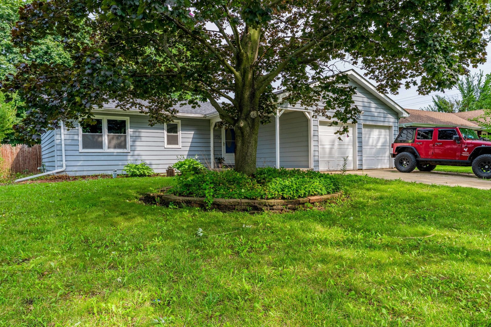 1721 Daisy Street, Aurora, IL 60505 1721 Daisy Street, Aurora, IL 60505